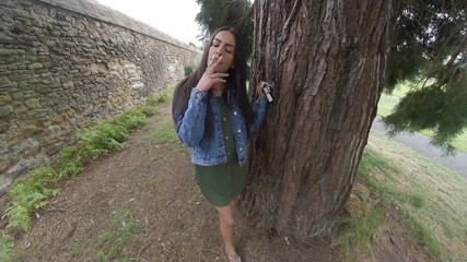 VR smokers HD-2D Videos Only: Kim Model - Mighty Oak