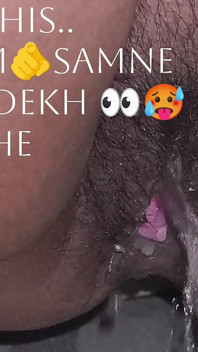 Desi Indian Stepsister Urinates