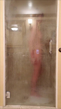 Douchepraat in Hotel Suite