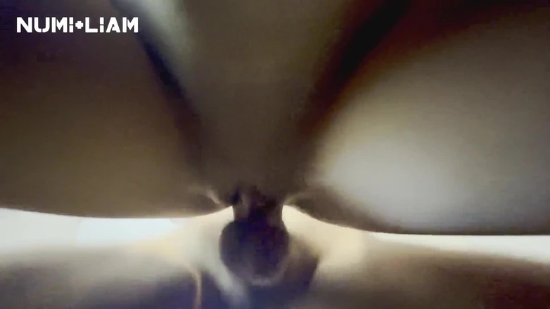 NumiLiam: Nahaufnahme pulsierender orgasmus-schwanz in meiner muschi, ungeschützter sex.