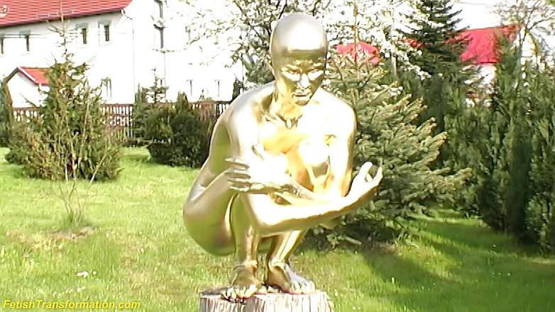 Fetish Islands: Il vero contortionista flessibile viene dipinta con l'oro