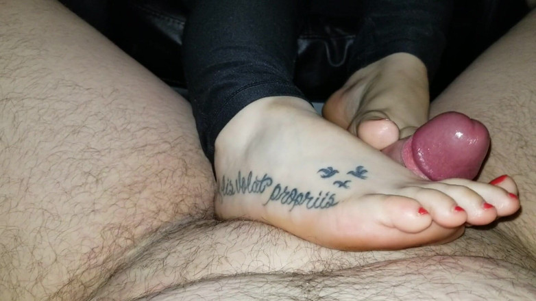 Ms Sole Seductress Productions: Le dita dei piedi provocanti fanno esplodere il cazzo