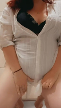 Rub My Pussy for You in the Fitting Room