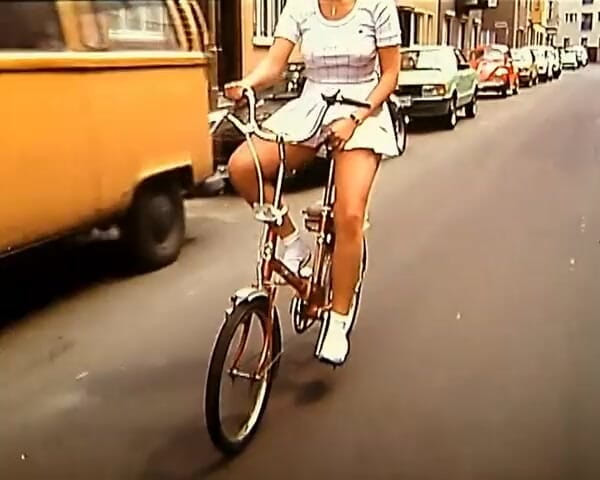 GERMAN PORN CLASSICS: Lärlingstid för en tonåring