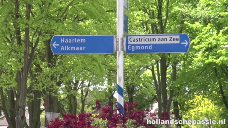 Hollandsche Passie: Esther Heart &amp; Seluar Dalamnya yang Usang