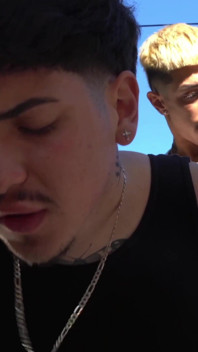 Latina misdadiger neemt een enorme ongecensureerde pik zwaargeschapen Papi Santo Paulo Eddy Blanco