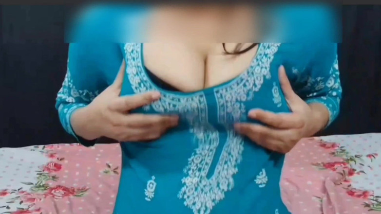 Hemant sarita: Evde seksi kızla sert seks