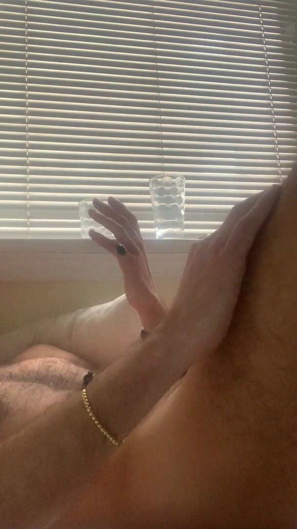 Skinnyguy_6: Klaarkomen en anale masturbatie