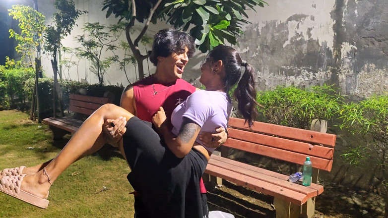 Hotmaster: Indian Desi Girlfriend