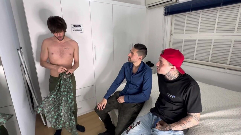 ErickDiaz: 我伴侣的邻居正在做爱