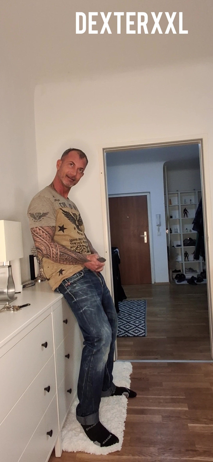 Dexterxxlfun: Roland, mein großer freund, will von meinem fetten schwanz gefickt...