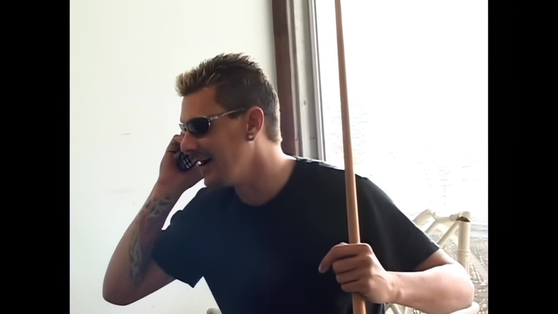 Bewitched!: Empat Ayam Besar Untuk Malaikat Muda Dan Agung Panjang