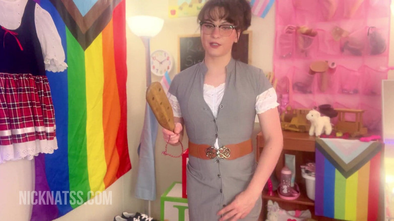 Natalie Napoli: 징계와 규칙이 필요한 계집애