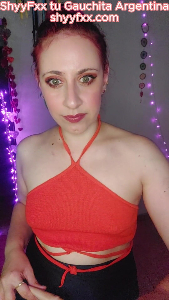 Tu Gauchita Argentina: 我的绿帽老公的极端女性化！我也给他化妆！JOI 阿根廷