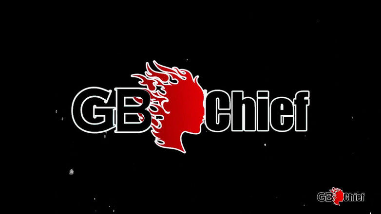 GangBang-Dream: Drsný gangbang na parkovišti s Harleyy &amp; Nina Cumsluts