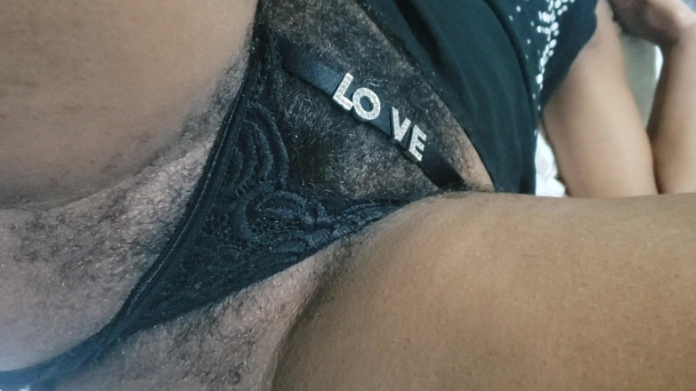 Lovemina: Iubitor de tufișuri naturale, pizdă păroasă fierbinte milf și pizde fierbinți...