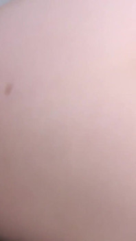 Scopata col cuscino e vero orgasmo femminile! Masturbazione