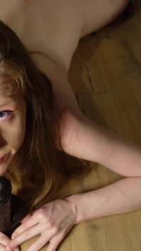 Blowjob on Dildo