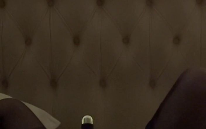 American Blonde Wife: 我希望你们都像我一样喜欢我们上周制作的这个新视频。从未被分享过