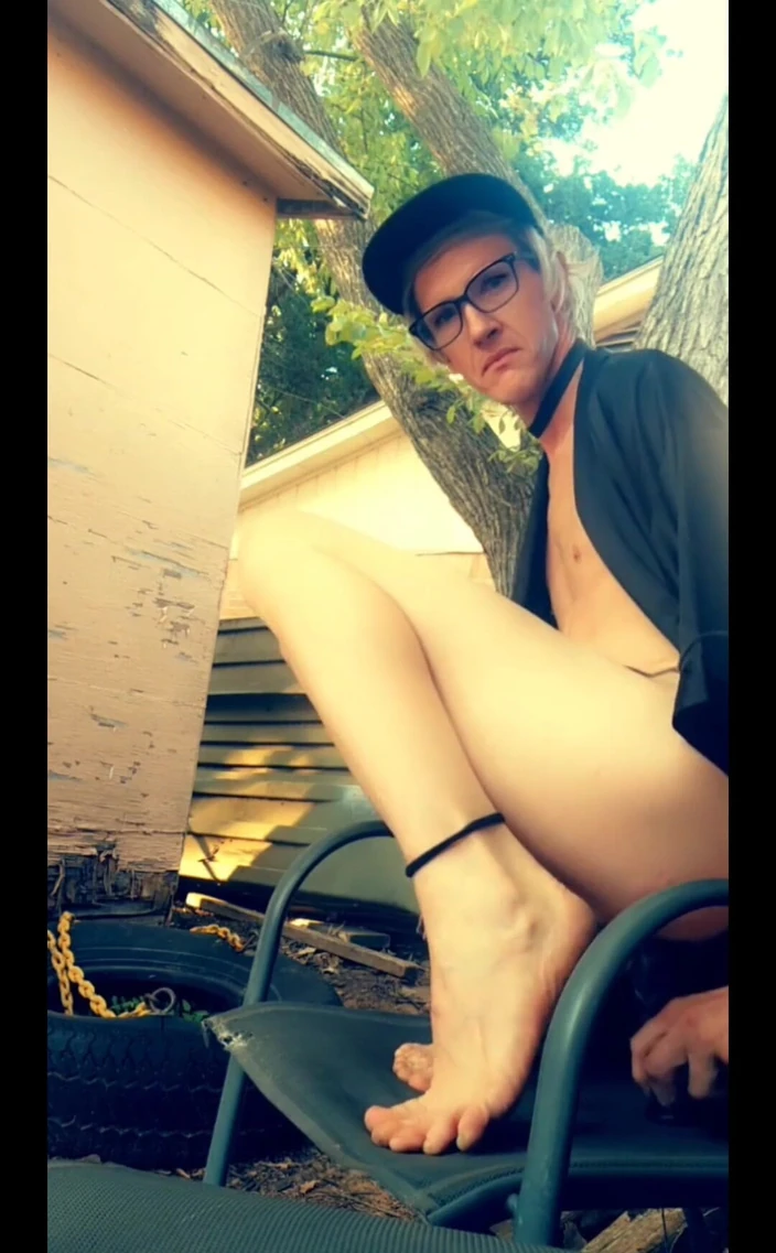 Clay Lindsey: Poskakování na mé hračce s mým ptákem zamčeným venku!