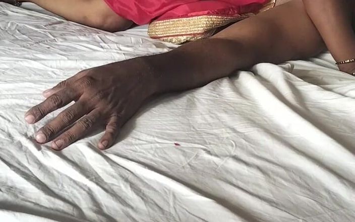 Funny couple porn studio: Tamilska dziewczyna Blacmail ich gospodyni domowa