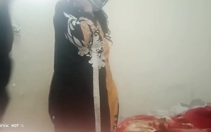 SHAKRATASNEEM: 인도 핫한 여자 따먹기