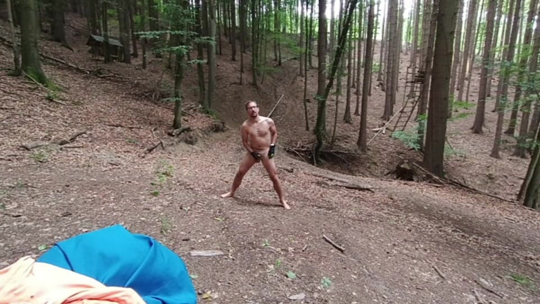 kickerscooter: Wilderness Without Inhibitions Chasing in the Middle of the Forest