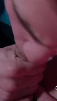 2216 sarışın twink seksi üst blnd domiannt tarafından korunmasız sikiliyor