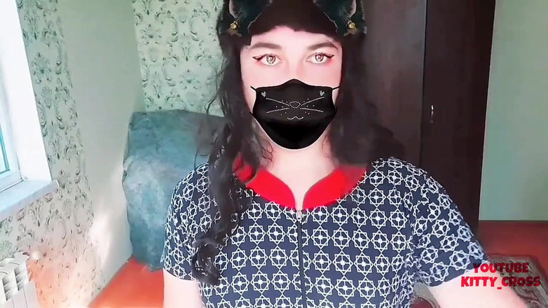 Kitty_Cross: Kompilace nevlastní sestra podvádí ve svém soukromém pokoji v červených minisukni...