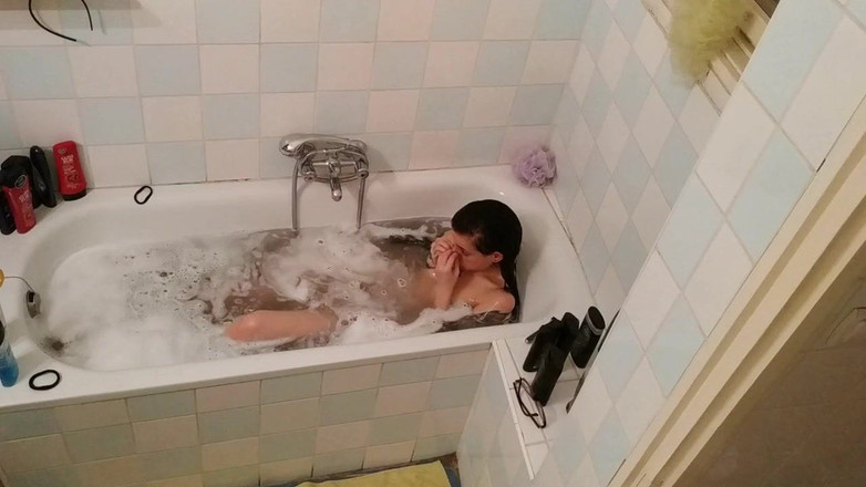 Beth Kinky: Cam in a slim teen girls bathroom pt1 HD