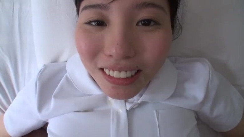 CherryBONBON: 一个成熟的男人和用她的身体治愈的白人天使