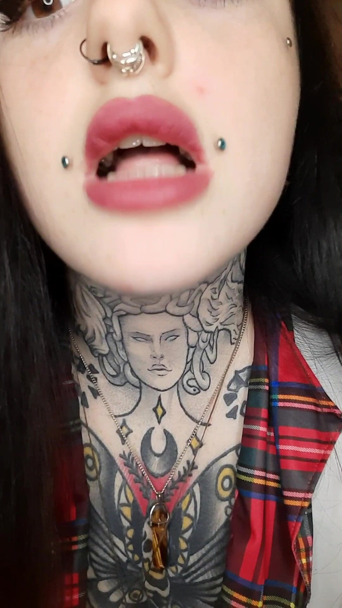 Yourfavecumslut: Рольова гра в гігантській травній системі