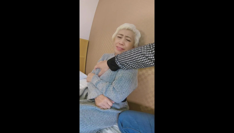 Raptor Inc: Courageous Pick-Ups: Met A Cute Mature Babe With A big...