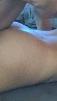 Sora vitregă curvă se trezește doar pentru a face sex cu fratele vitreg excitat
