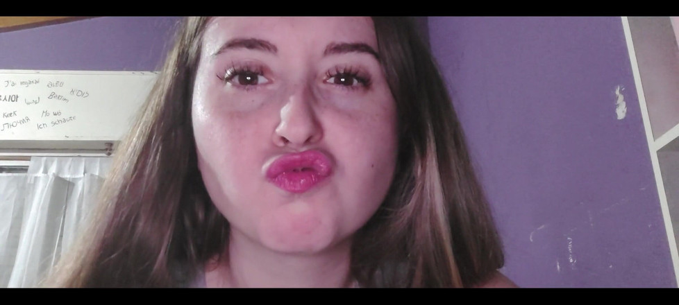 RavenHearth666VIP: Růžová rtěnka před odchodem z domu