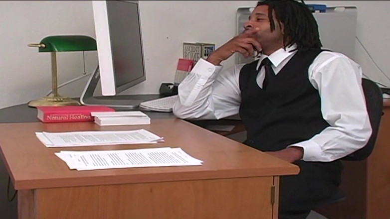 First Black Sexperience: Puttana bionda ama farsi scopare inculata da un cazzo nero