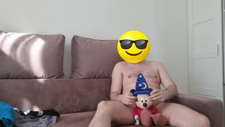 ShyCummerBoy: Eiaculazione e degustazione di sborra dopo una presa in giro...