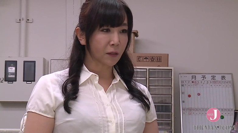 Celebrity Japan: 40-letnia macocha, która oddaje się prezesowi swojej firmy za zięć.