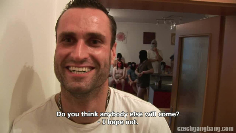 Czech Gang Bang: รุมเย็ดเช็ก 11 เมียคนสวยและฝูงชนของหนุ่มเงี่ยน