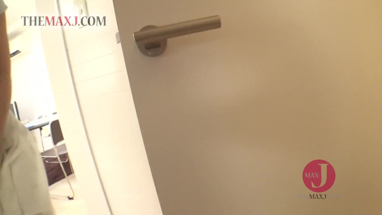 Asian happy ending: Casting call for a horny asian teen