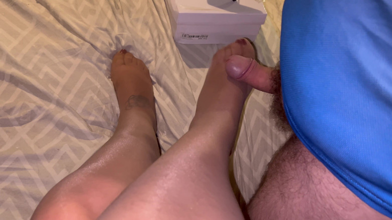 CoppiaCollant: Chytrým telefonem natáčím svého manžela, jak se dělá na mé...