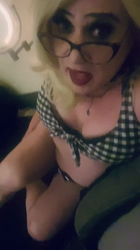 Krissy Sweets Fucks Asshole