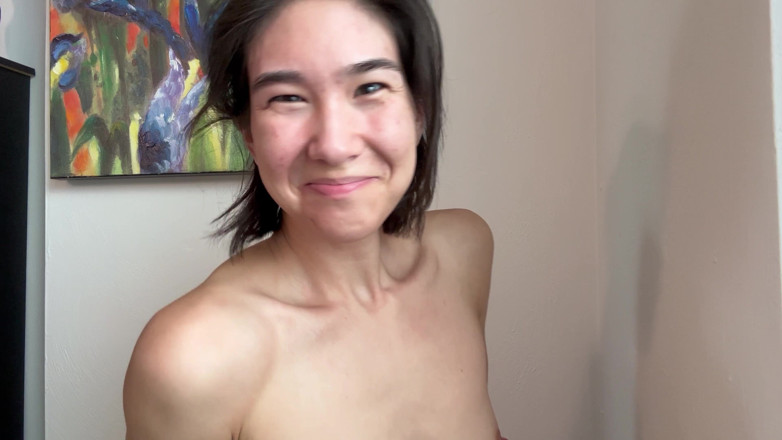 Ms_Emmy_Lynn: Okselaanbidding, topless