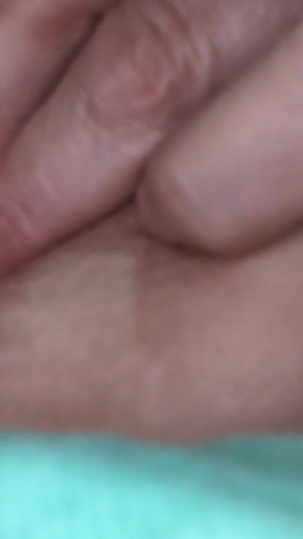 Fingering Ass MILF GILF Solo (Jamponie)