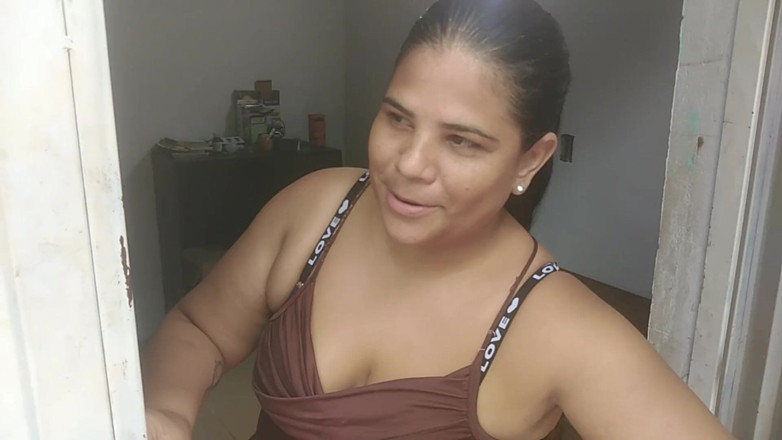 Adribella69: リッチでぽっちゃりしたラティーナが彼女に良いフェラチオをしてくれて、私にもしっかりセックスしてくれました