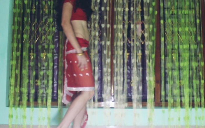 Bolly Karma: Cô vợ hư hỏng chỉ cần bbc của tôi.