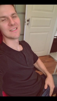 This Is How I Look While Online