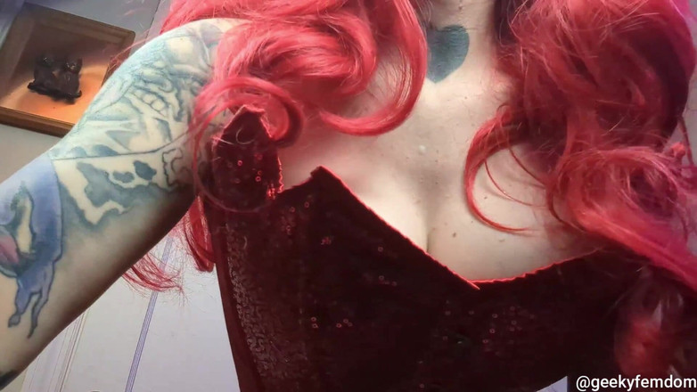 Geeky Femdom: Wandavision - Shrunk od Scarlet Witch