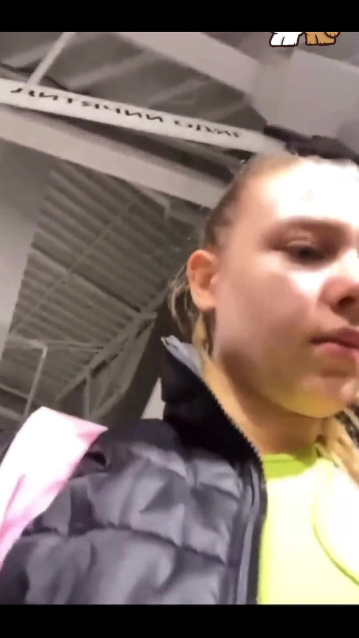 JuiceLussie: Прогулянка з вібратором у пизду на публіці