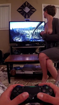 Sucking His Cock Dry While He Plays Ps4
